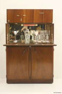 Unusual Small Art Deco Walnut 1930s Drinks Bar / Cocktail Cabinet 