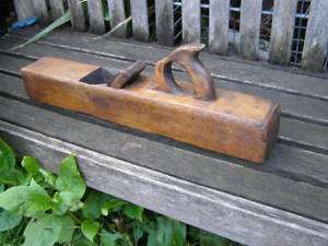 ANTIQUE 1800s WOODWORKING CARPENTRY LONG WOOD PLANE  